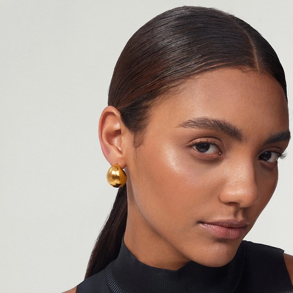 NEW:18K Gold Chunky Earrings*Lightweight Earrings*Waterproof* High Gloss Design - Picture 4 of 4